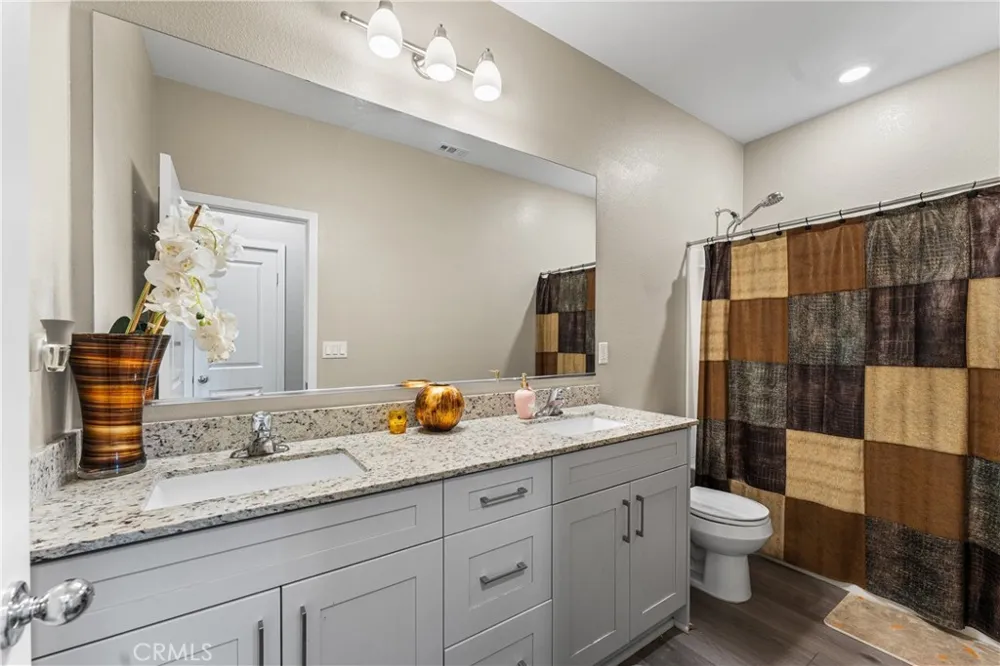 11195 Lancer Victorville, CA 92392