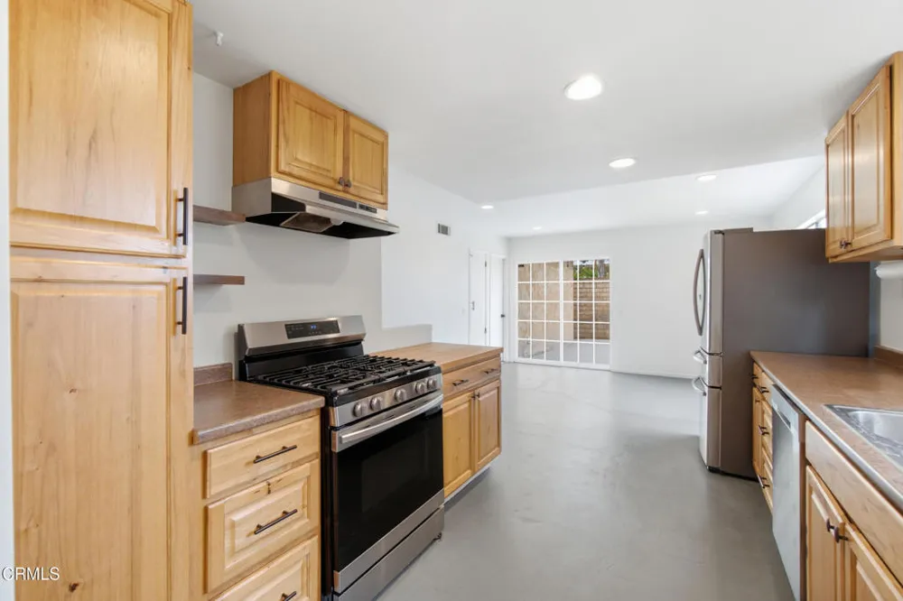 6453 Tanager Street Ventura, CA 93003