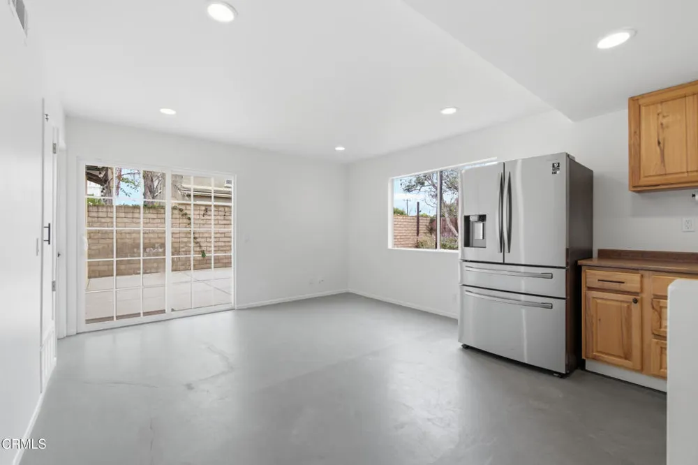 6453 Tanager Street Ventura, CA 93003