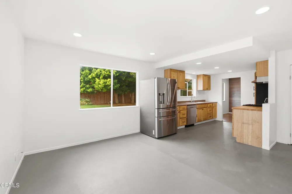 6453 Tanager Street Ventura, CA 93003