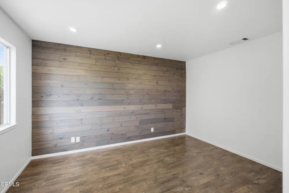 6453 Tanager Street Ventura, CA 93003
