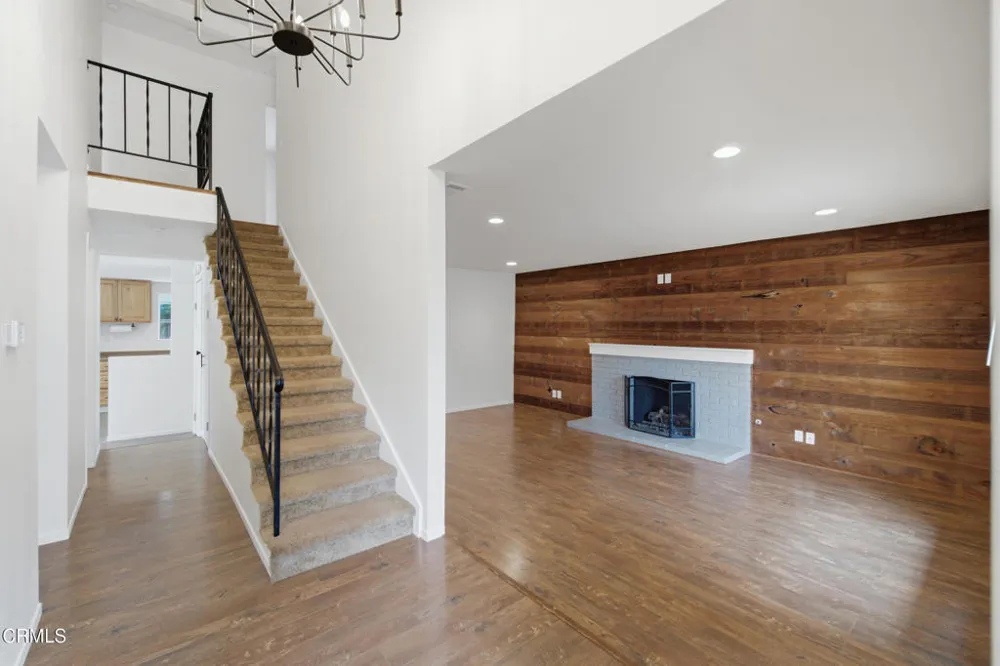 6453 Tanager Street Ventura, CA 93003