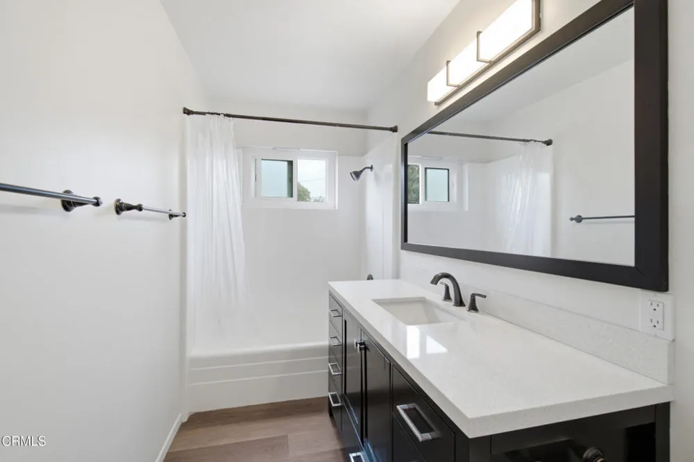 6453 Tanager Street Ventura, CA 93003