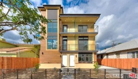 6007 Barton
