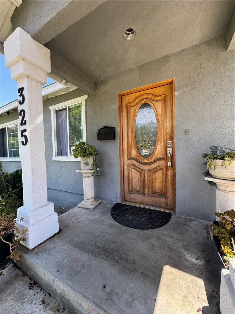 325 Pasadena Tustin, CA 92780