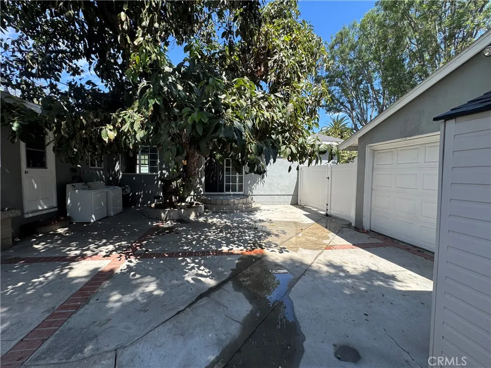 325 Pasadena Tustin, CA 92780