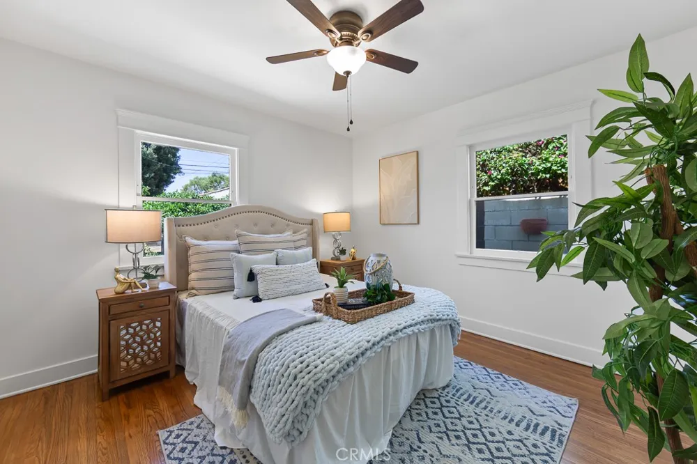 3717 Falcon Avenue Long Beach, CA 90807