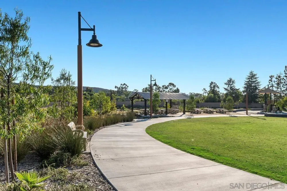12642 Rue Sienne Nord San Diego, CA 92131
