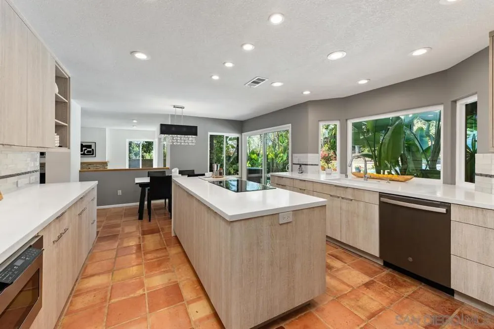 12642 Rue Sienne Nord San Diego, CA 92131