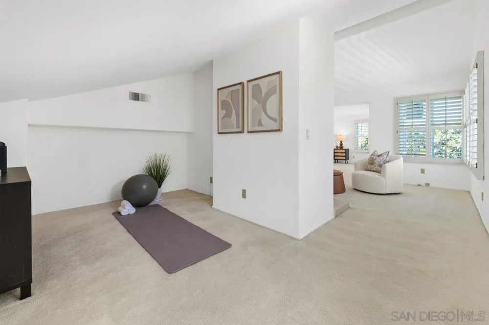 12642 Rue Sienne Nord San Diego, CA 92131