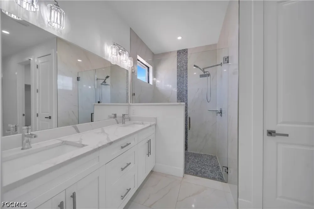 Chiquita Boulevard S Cape Coral, FL 33991