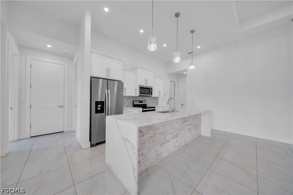 Chiquita Boulevard S Cape Coral, FL 33991