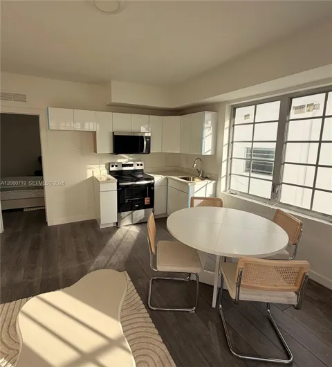 1525 Euclid Ave #2