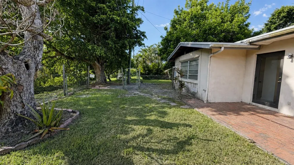 360 NW 65TH AVENUE Plantation, FL 33317
