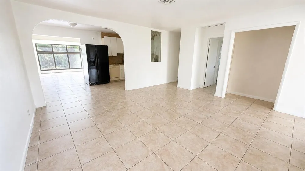 360 NW 65TH AVENUE Plantation, FL 33317
