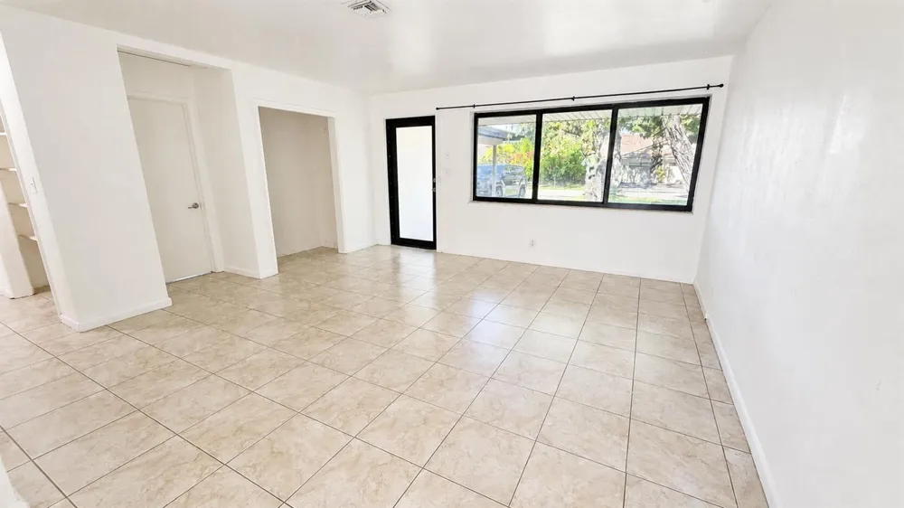 360 NW 65TH AVENUE Plantation, FL 33317