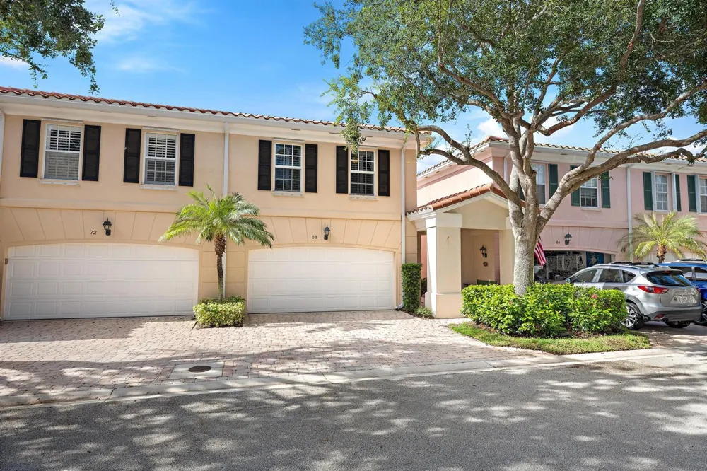 68 Live Oak Circle Tequesta, FL 33469