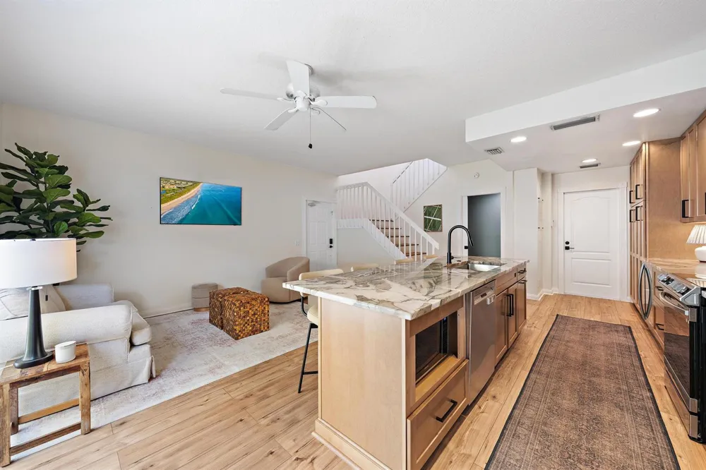 68 Live Oak Circle Tequesta, FL 33469