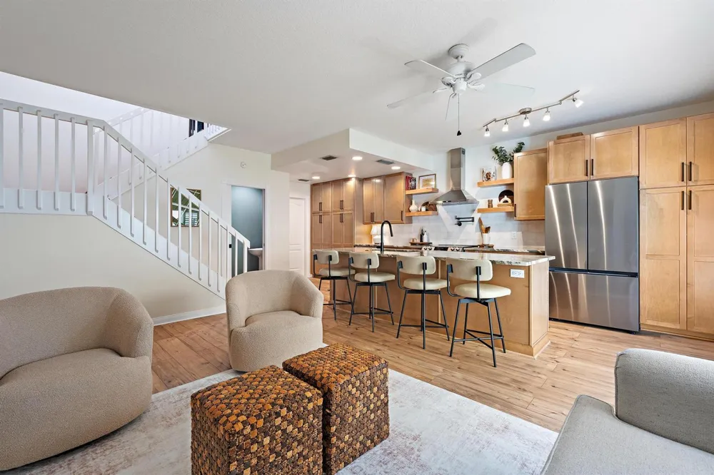 68 Live Oak Circle Tequesta, FL 33469