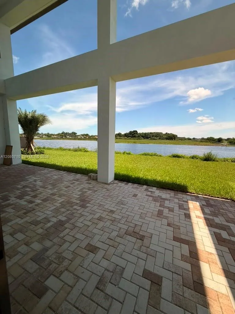 8540 NW 160th Terrace #1 Miami Lakes, FL 33016