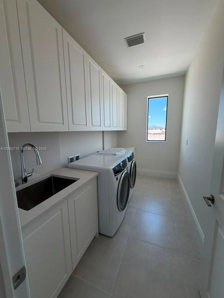8540 NW 160th Terrace #1 Miami Lakes, FL 33016