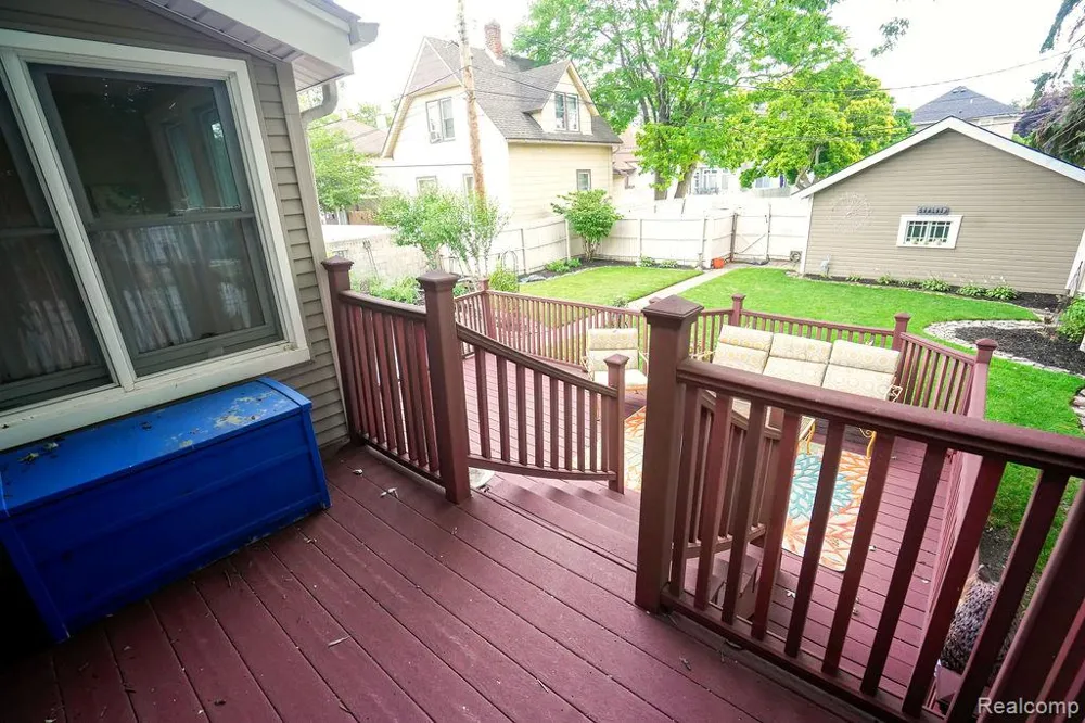 545 Eureka Road Wyandotte City, MI 48192