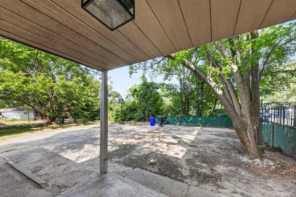 17136 Birchcrest Drive Detroit City, MI 48221