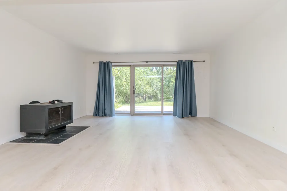 690 Peninsula Court Ann Arbor City, MI 48105