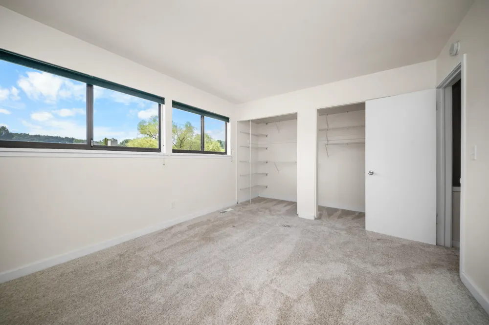 690 Peninsula Court Ann Arbor City, MI 48105