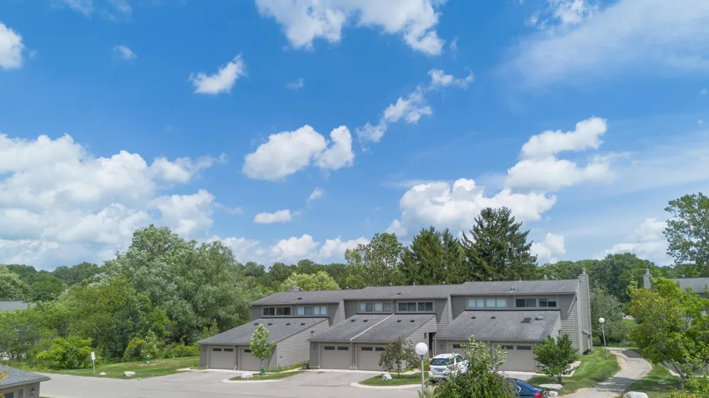 690 Peninsula Court Ann Arbor City, MI 48105