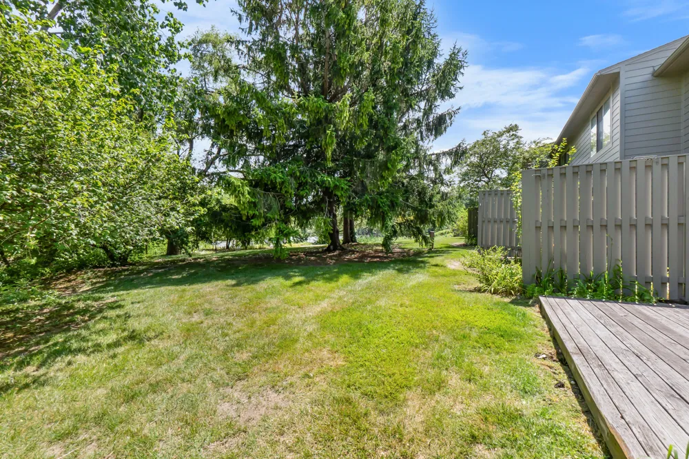 690 Peninsula Court Ann Arbor City, MI 48105