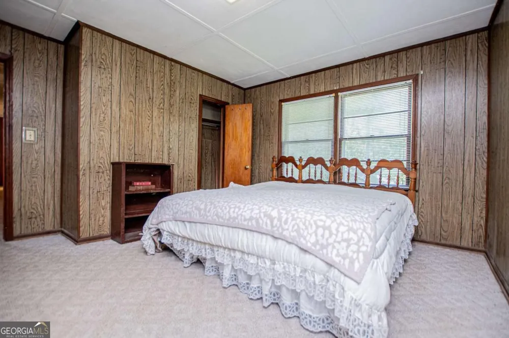53 Garrett LN Carrollton, GA 30117