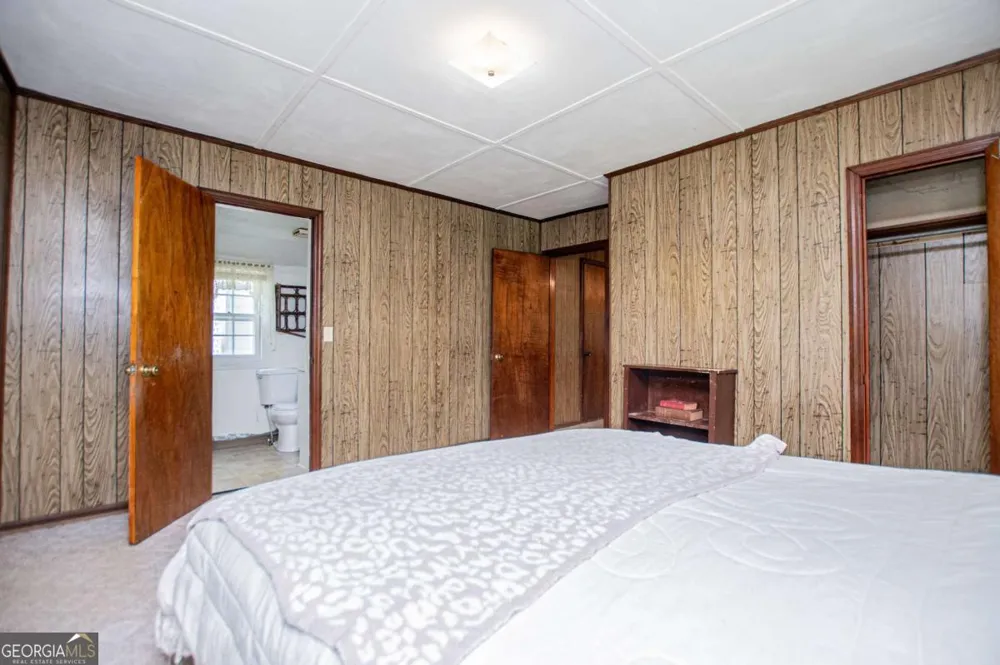 53 Garrett LN Carrollton, GA 30117