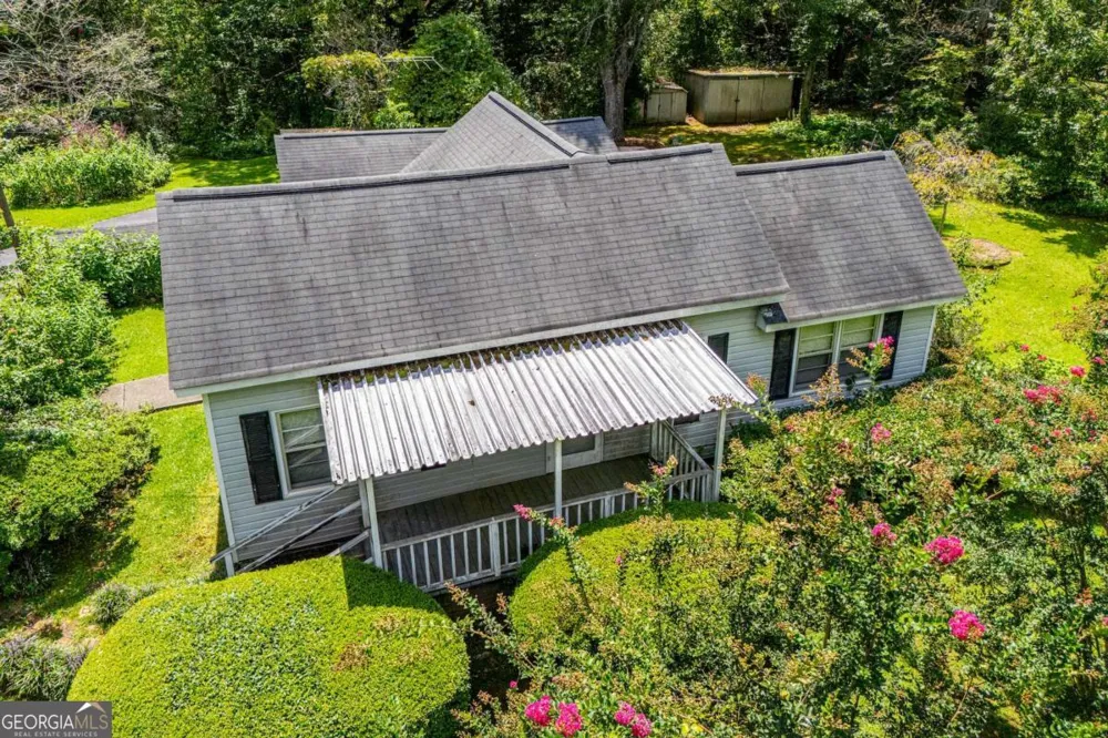 53 Garrett LN Carrollton, GA 30117