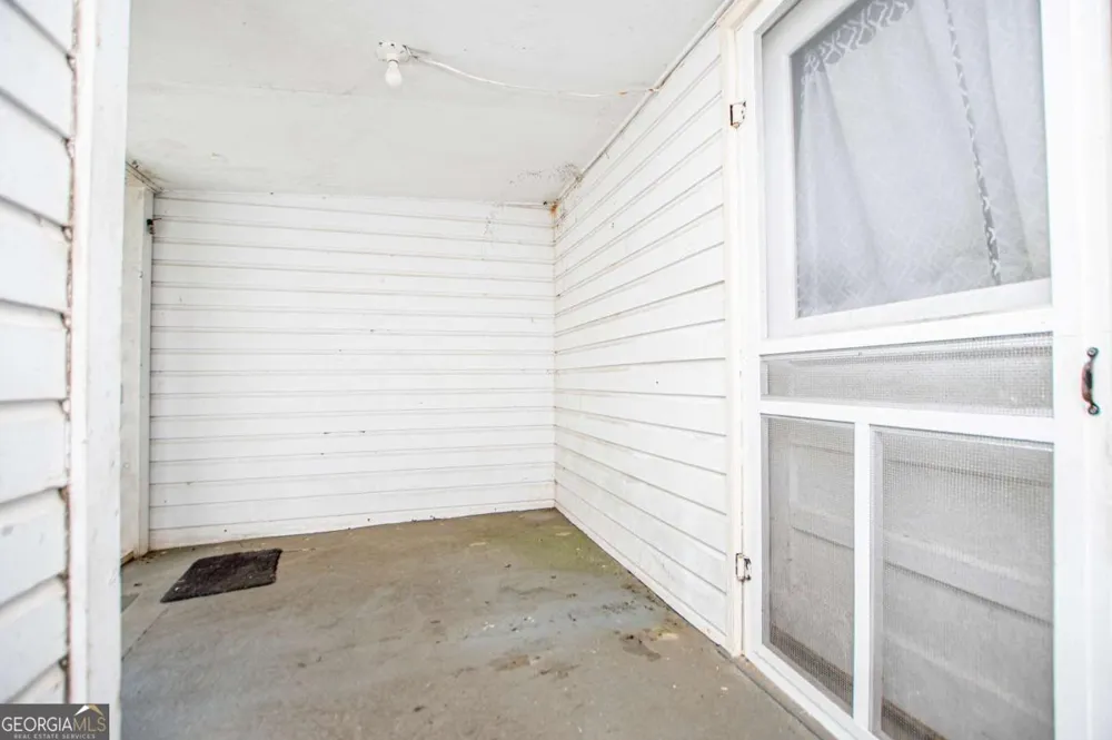 53 Garrett LN Carrollton, GA 30117