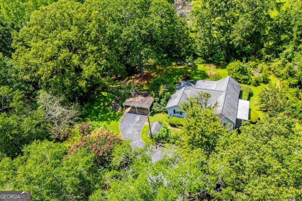 53 Garrett LN Carrollton, GA 30117
