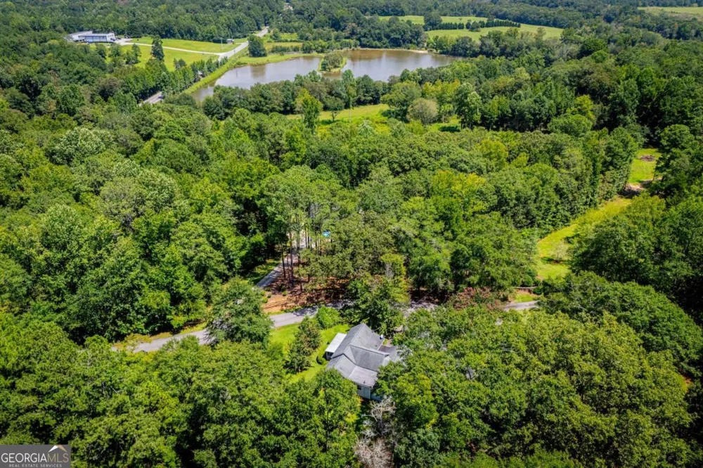 53 Garrett LN Carrollton, GA 30117