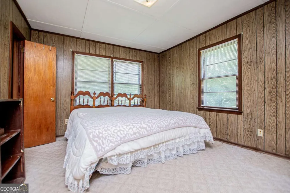 53 Garrett LN Carrollton, GA 30117