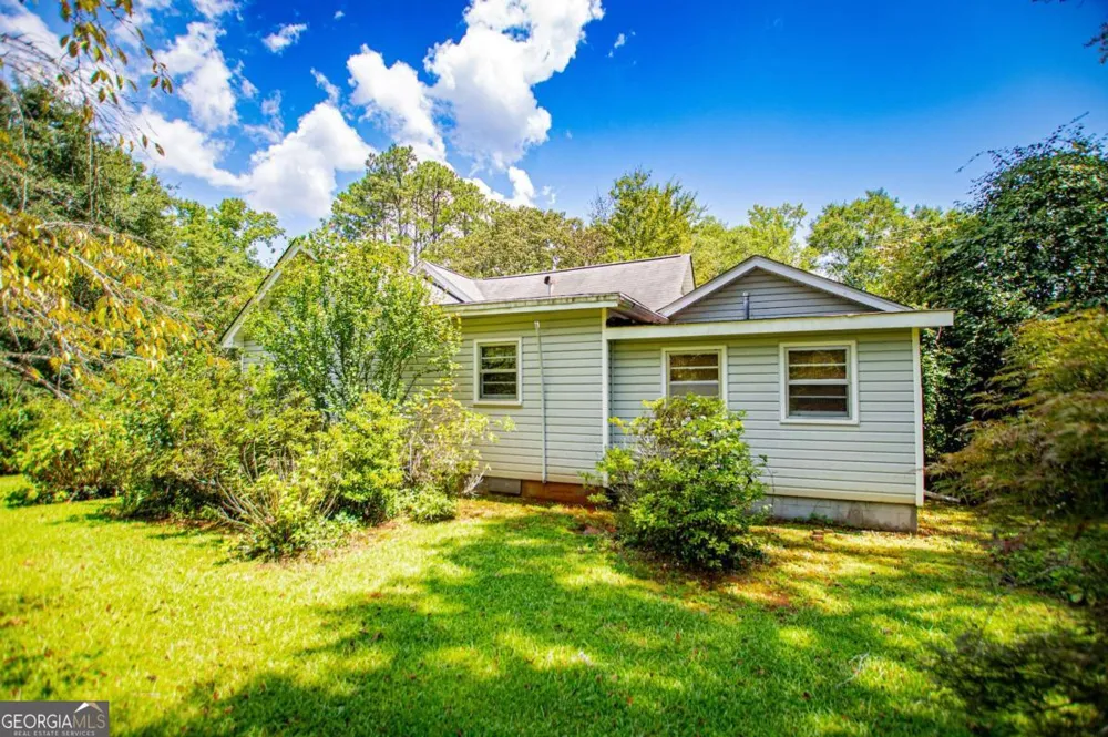 53 Garrett LN Carrollton, GA 30117