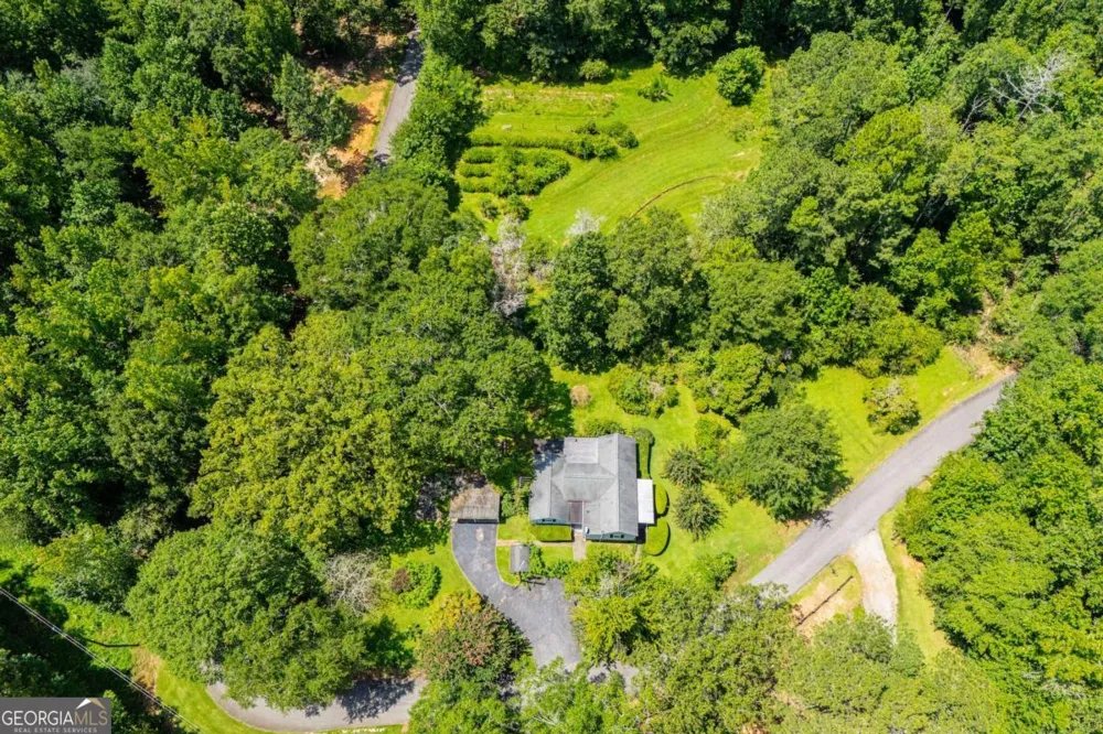 53 Garrett LN Carrollton, GA 30117