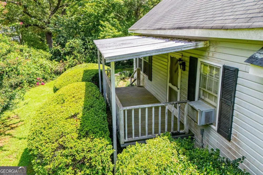 53 Garrett LN Carrollton, GA 30117