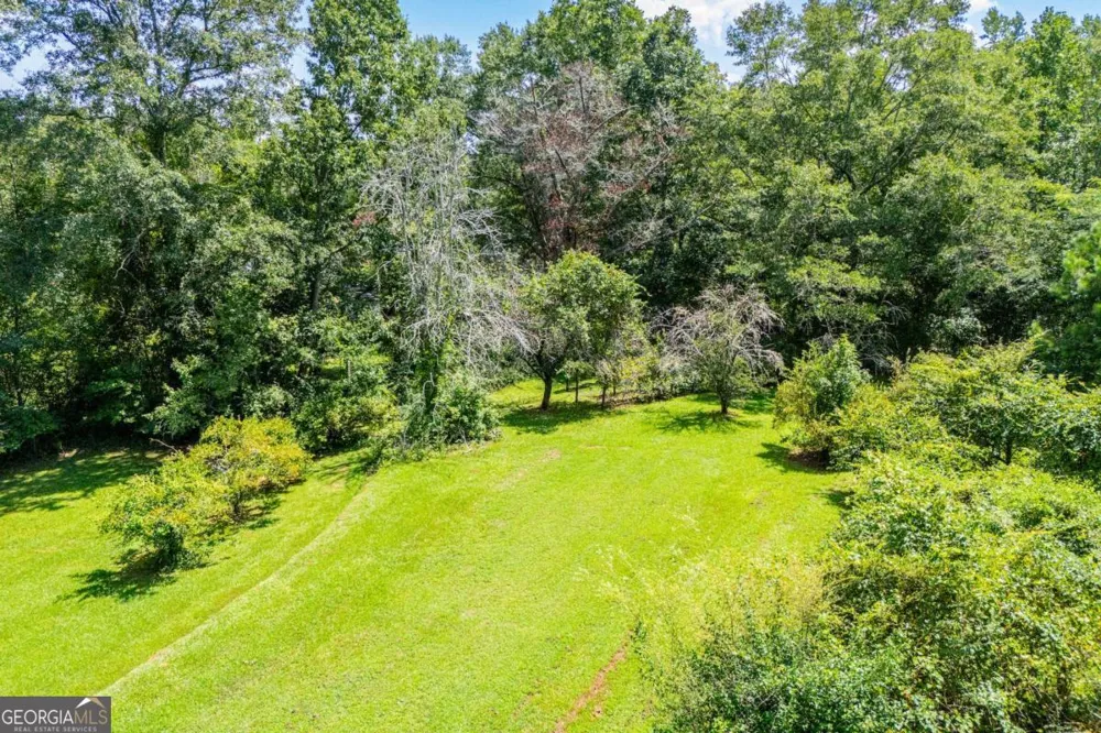 53 Garrett LN Carrollton, GA 30117