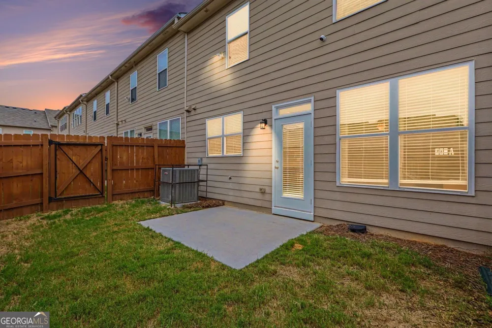 7666 Squire CT Fairburn, GA 30213