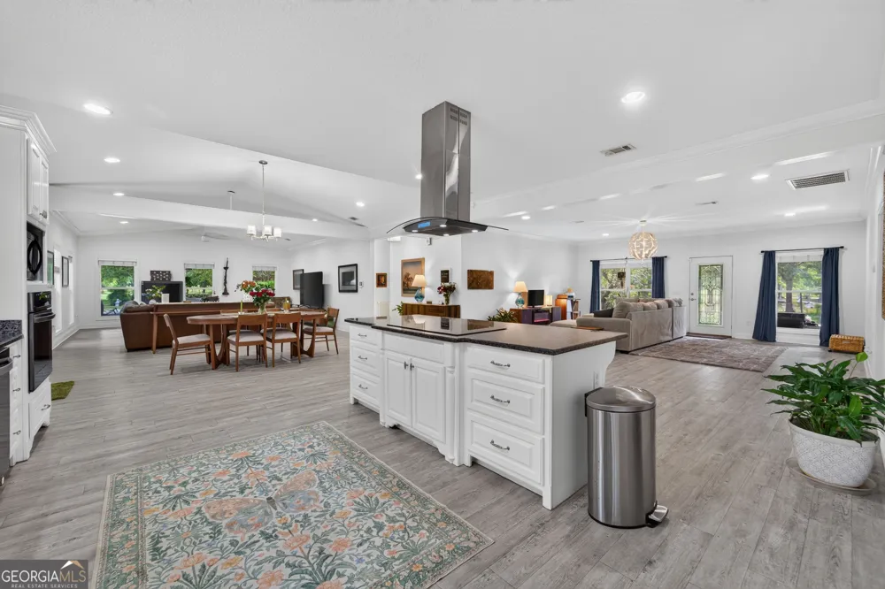 1901 Blackwell ST Waycross, GA 31503