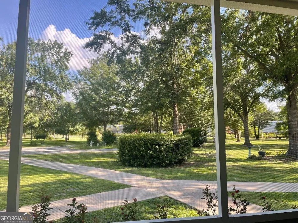 1901 Blackwell ST Waycross, GA 31503