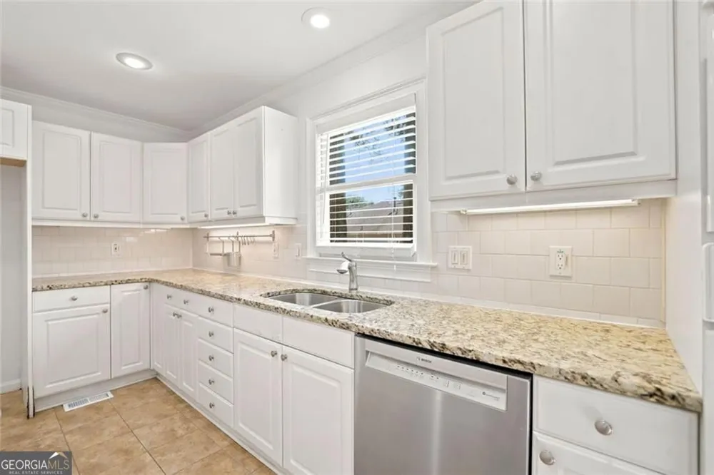 1632 Oakwood CT Marietta, GA 30066