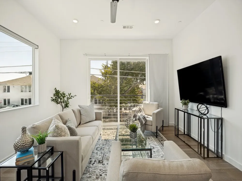 5020 Bryan Street #305 Dallas, TX 75206