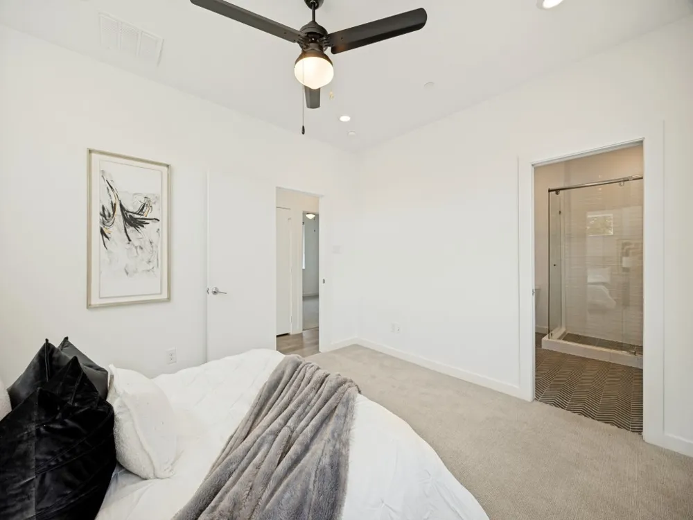 5020 Bryan Street #305 Dallas, TX 75206