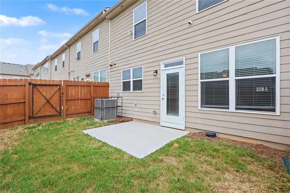 7666 Squire Court Fairburn, GA 30213
