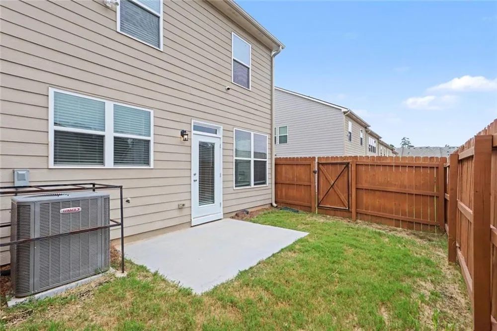 7666 Squire Court Fairburn, GA 30213